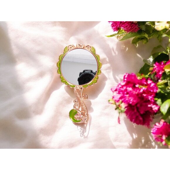 Vintage-Inspired Butterfly Mirror Comb Set Metal Handheld Compact Gift - Picture 11 of 12